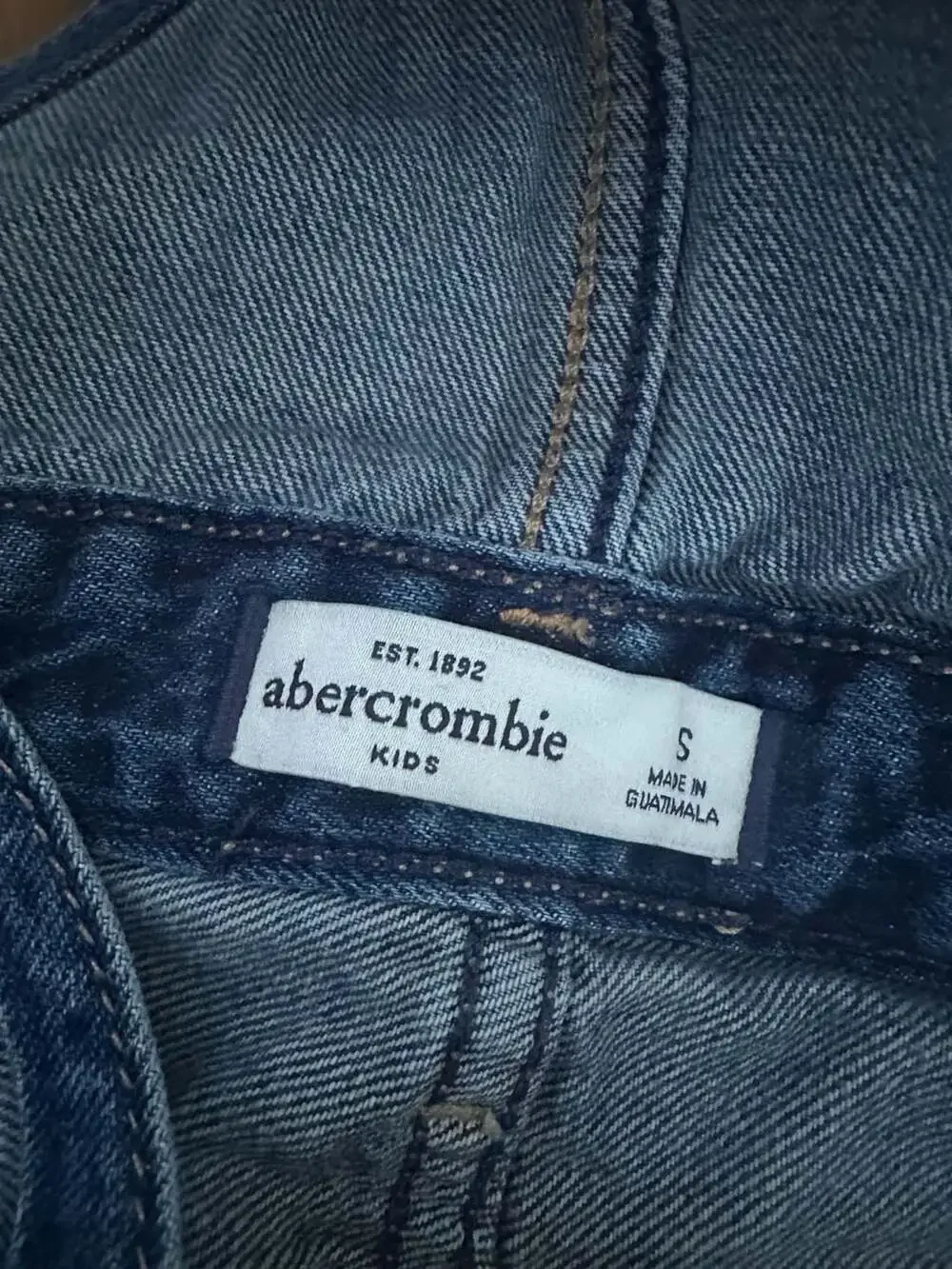 Abercrombie Kids Blue Denim Overalls Size Small